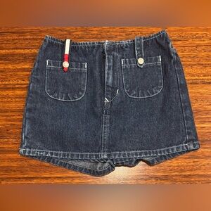 Vintage Y2K Tommy Hilfiger skirt skort size 6 EUC